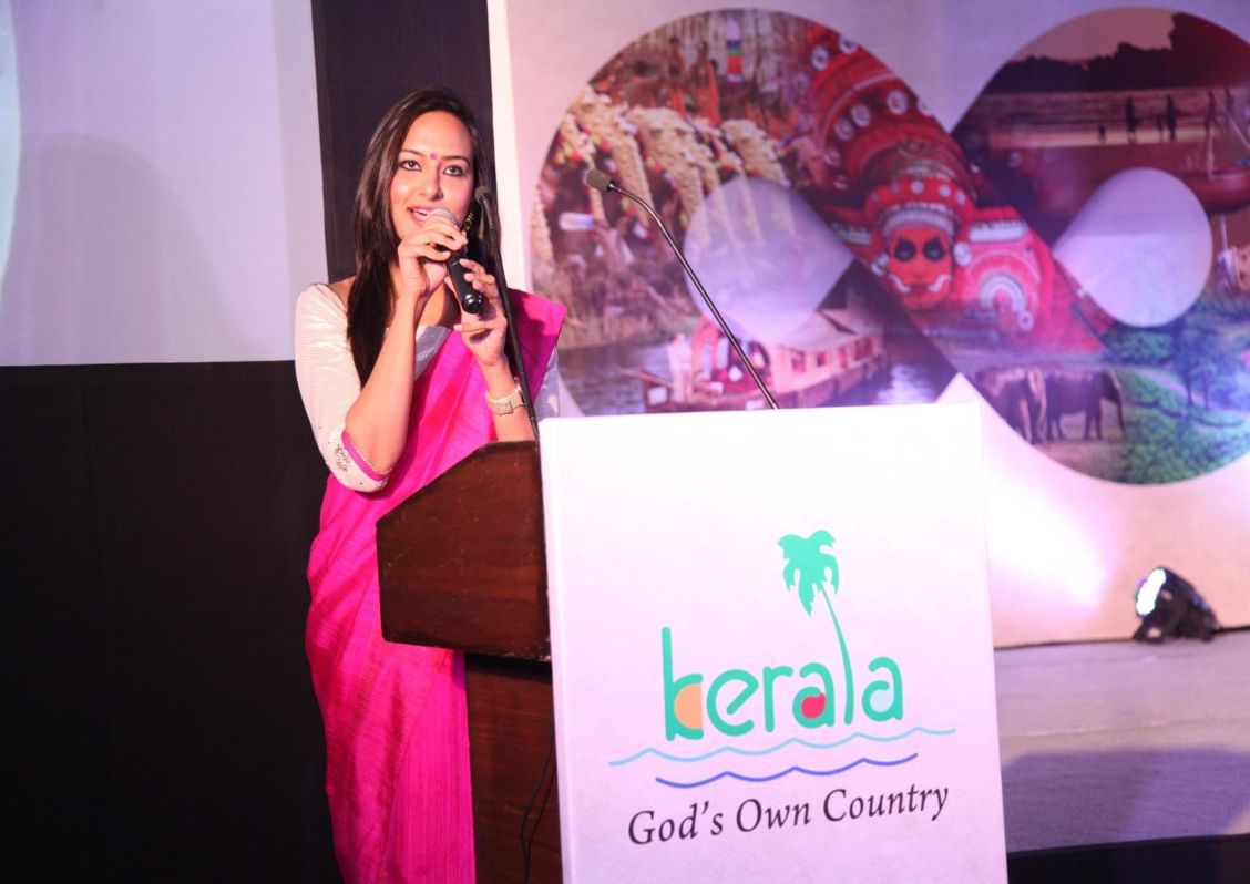 Emcee Delhi Gurugram Kerala Tourism Corporate